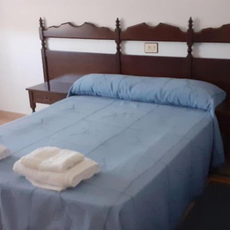Hostal Entrimena 2 Entrimo Εξωτερικό φωτογραφία