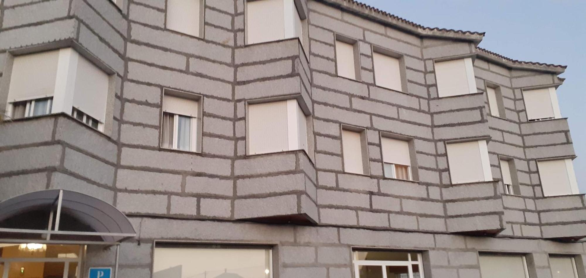 Hostal Entrimena 2 Entrimo Εξωτερικό φωτογραφία