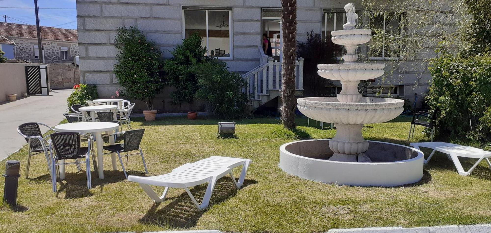 Hostal Entrimena 2 Entrimo Εξωτερικό φωτογραφία